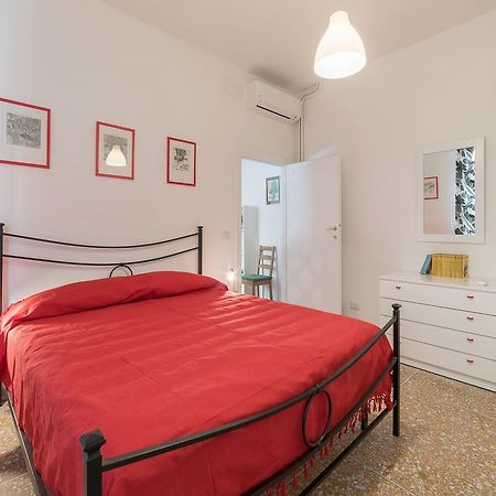 Red & White Vatican Apartment Roma Esterno foto