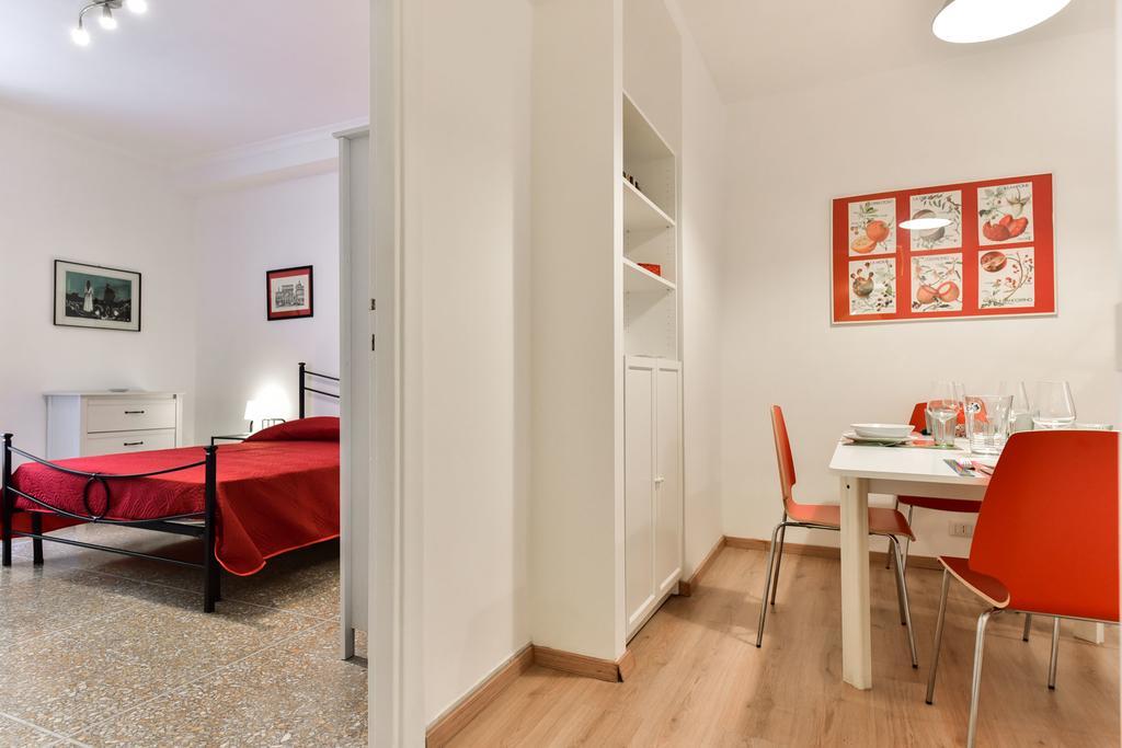 Red & White Vatican Apartment Roma Esterno foto