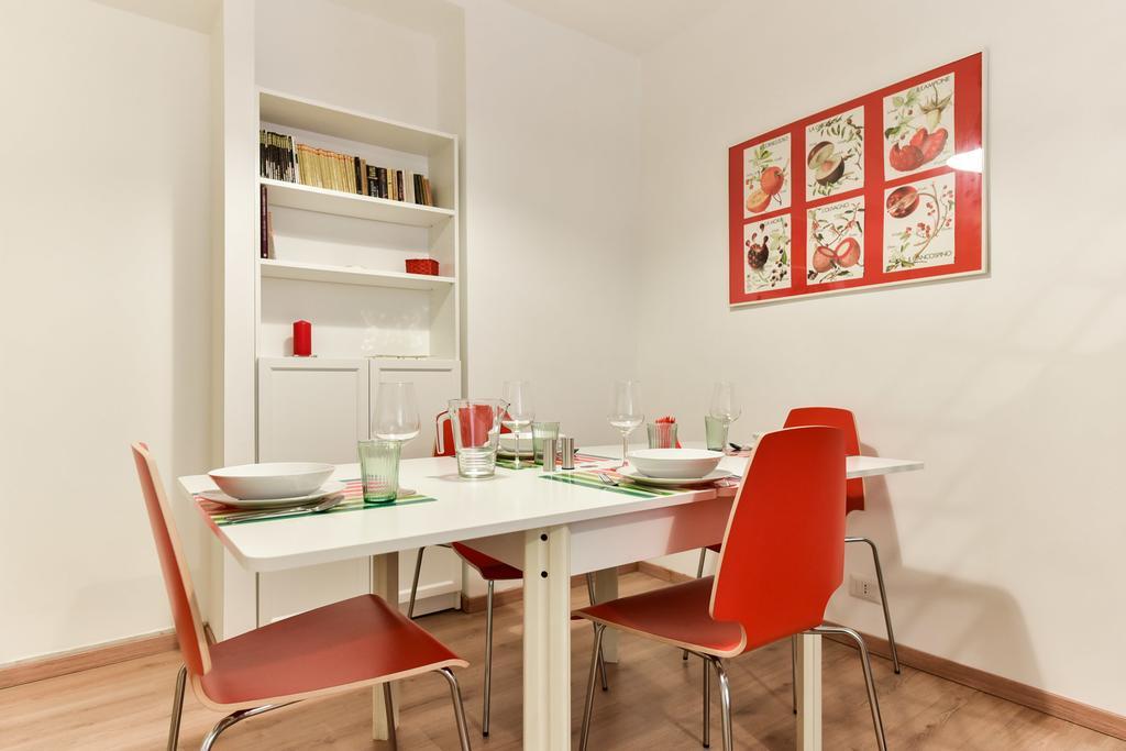 Red & White Vatican Apartment Roma Esterno foto