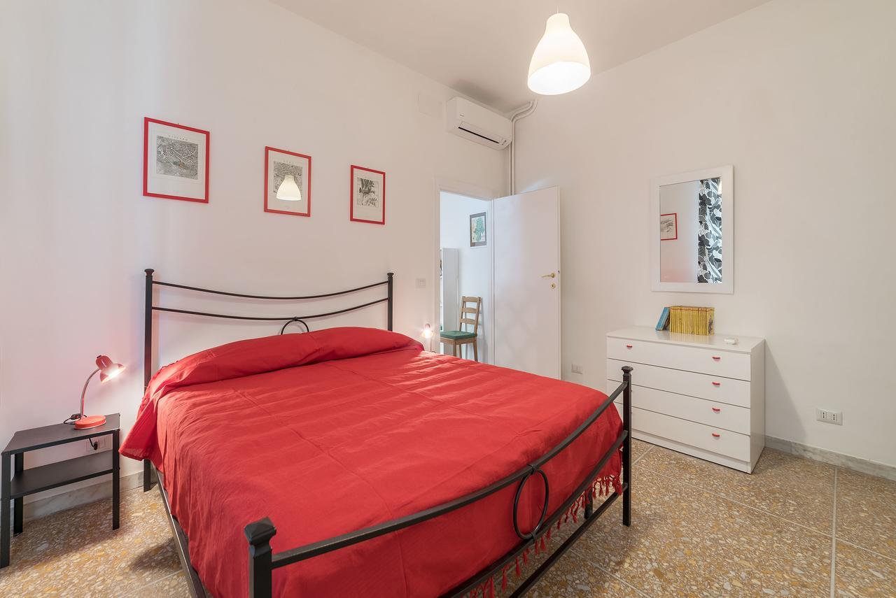 Red & White Vatican Apartment Roma Esterno foto